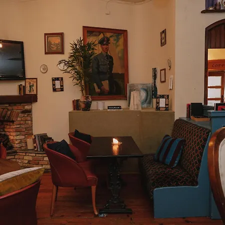 Hotel Alcock & Brown