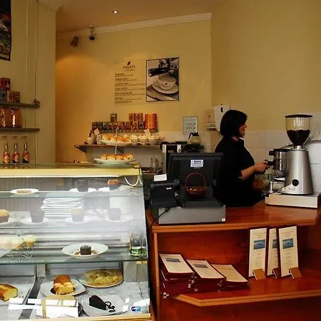 Alcock & Brown Hotel 3*