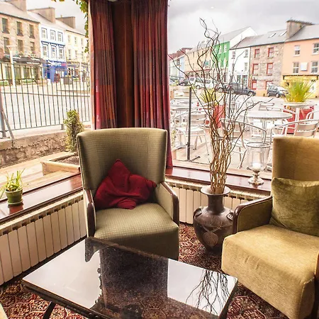 Alcock & Brown Hotel 3*