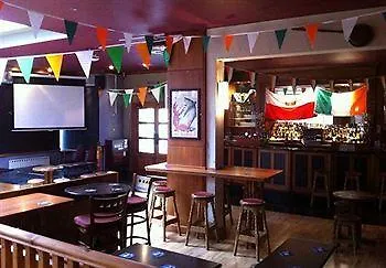 Alcock & Brown Hotel 3*