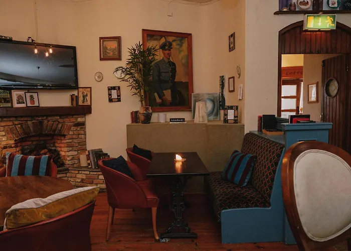 Hotel Alcock & Brown